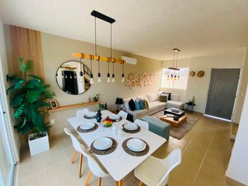 Venta de Casa en Privada con alberca