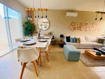 Venta de Casa en Privada con alberca