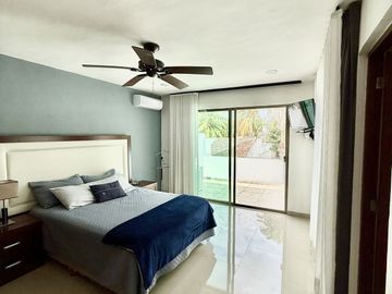 🏡 Residencia sobre Avenida Principal en Montebello – Amplios Espacios