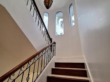 Casa en  venta de 5 dormitorios en Urb. Tennis Club, Samborondón