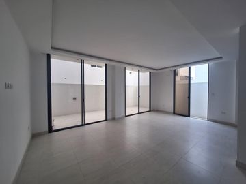 Casa en venta de 3 dormitorios, Urb. San Antonio ,Vía Samborondón RRR