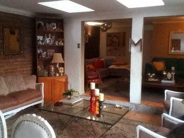 Casa en venta en LA REINA