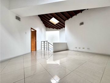Vendo duplex en Sabaneta