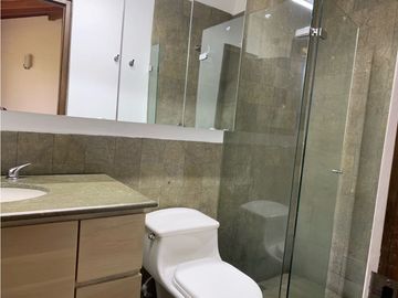 Venta de Hermosa Casa en El Retiro Con Vista a la Represa