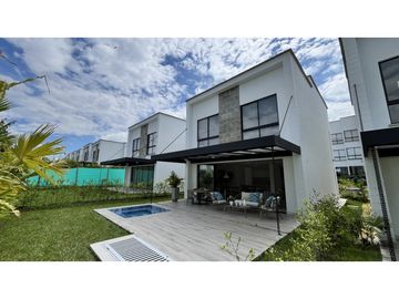 VENTA DE CASA CAMPESTRE EN ARMENIA, QUINDO, COLOMBIA