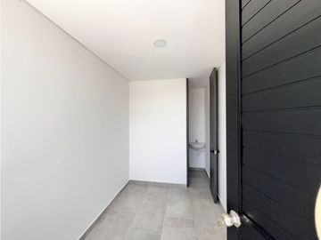 HERMOSA CASA ESQUINERA EN CONDOMINIO - ALFAGUARA JAMUND