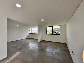 HERMOSA CASA ESQUINERA EN CONDOMINIO - ALFAGUARA JAMUND