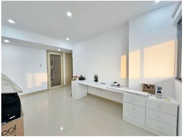 VENDO APARTAMENTO 3 ALCOBAS EDIFICIO MAR DE CRISTAL CASTILLOGRANDE
