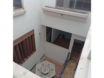 VENTA CASA AVENIDA SANTANDER MANIZALES