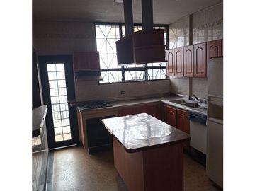 VENTA CASA AVENIDA SANTANDER MANIZALES