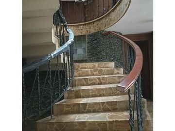 VENTA CASA AVENIDA SANTANDER MANIZALES