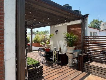 CASA EN VENTA EN TORIELLO GUERRA TOTALMENTE REMODELADA.