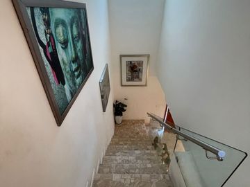 CASA EN VENTA EN TORIELLO GUERRA TOTALMENTE REMODELADA.