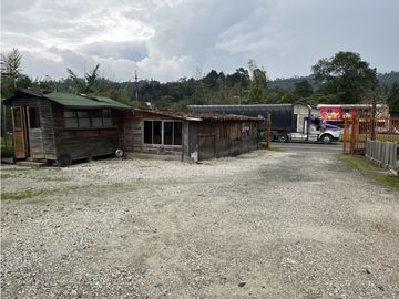 Venta o  /alquiler  de Casa lote para empresa en Guarne