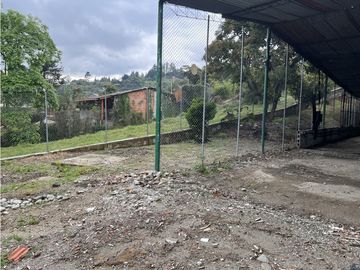 Venta o  /alquiler  de Casa lote para empresa en Guarne