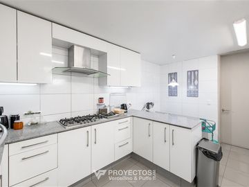 Casa en Venta en Av. Pedro Lira Urquieta, Lo Barnechea