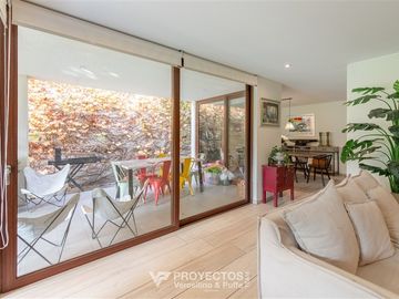 Casa en Venta en Av. Pedro Lira Urquieta, Lo Barnechea
