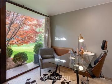 Casa en Venta en Av. Pedro Lira Urquieta, Lo Barnechea