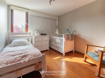 Casa en Venta en Av. Pedro Lira Urquieta, Lo Barnechea