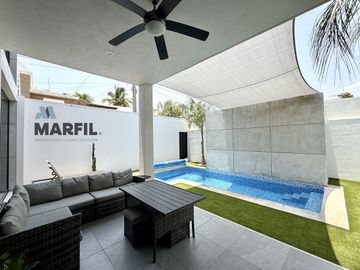 Hermosa Casa en Venta con Alberca Residencial Esmeralda en Colima de 4 Recámaras