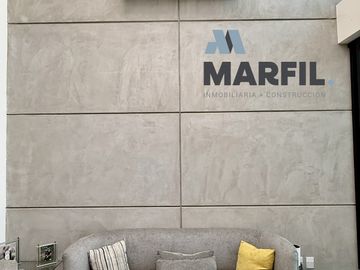 Hermosa Casa en Venta con Alberca Residencial Esmeralda en Colima de 4 Recámaras