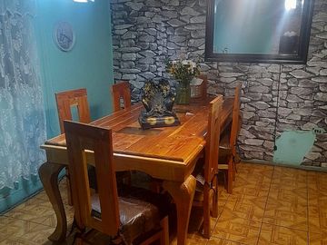 CASA 4 DORMITORIOS 2 BAÑOS, EXCELENTE CONECTIVIDAD.