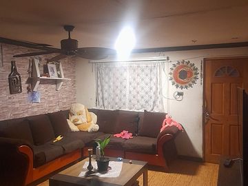 CASA 4 DORMITORIOS 2 BAÑOS, EXCELENTE CONECTIVIDAD.