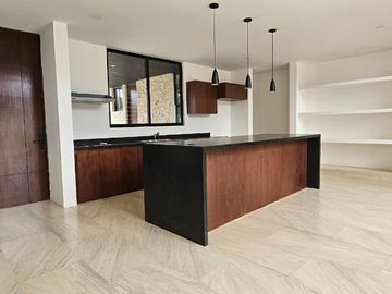 Casa en Venta en Privada Inara en Cholul