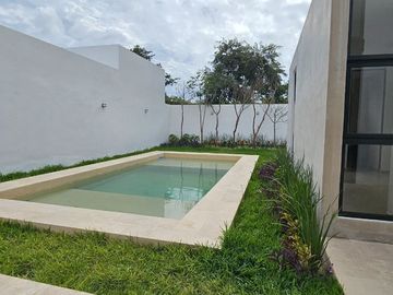 Casa en Venta en Privada Inara en Cholul