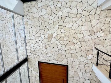 Casa en Venta Residencial Jardines de NUUKAN Cholul, Mérida Yucatán.