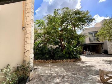 Casa en Venta Residencial Jardines de NUUKAN Cholul, Mérida Yucatán.
