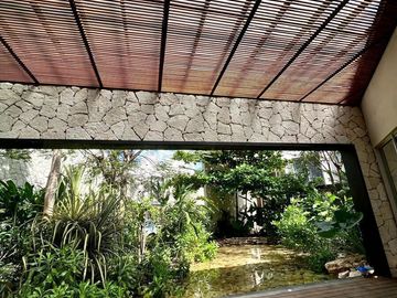 Casa en Venta Residencial Jardines de NUUKAN Cholul, Mérida Yucatán.