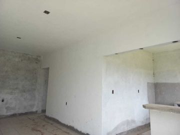 CASA EN VENTA CON TERRENO  BARDEADO TUXPAN VERACRUZ