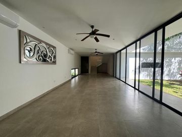 CASA EN VENTA EN MÉRIDA