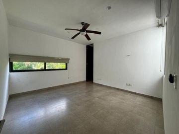 CASA EN VENTA EN MÉRIDA