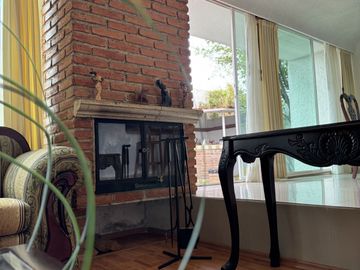 Casa con jardín privado y 4 recámaras en Condoplaza IV, Chiluca