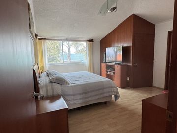 Casa con jardín privado y 4 recámaras en Condoplaza IV, Chiluca