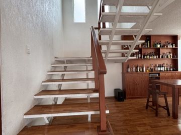 Casa con jardín privado y 4 recámaras en Condoplaza IV, Chiluca