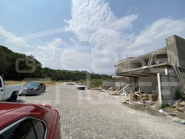 Terreno Urbano en Lomas de Cocoyoc, Atlatlahucan, Morelos CAEN-Di-1157-Tu*