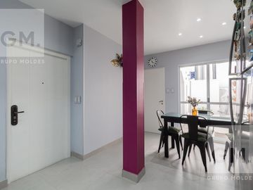 Impecable casa en venta en Mendoza y Melián!