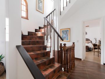 Impecable casa en venta en Mendoza y Melián!