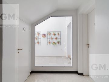 Impecable casa en venta en Mendoza y Melián!