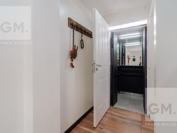 Impecable casa en venta en Mendoza y Melián!
