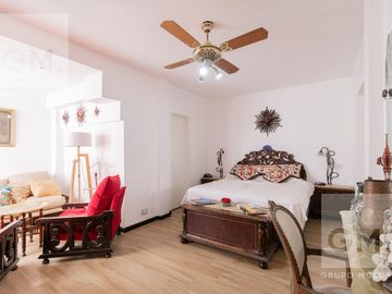 Impecable casa en venta en Mendoza y Melián!