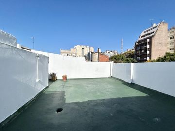 VENTA REMODELADO PH 2 AMBIENTES Y ESCRITORIO Ó 3 AMBIENTES CON TERRAZA EN EL BARRIO DE VILLA CRESPO