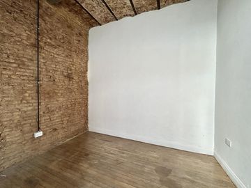 VENTA REMODELADO PH 2 AMBIENTES Y ESCRITORIO Ó 3 AMBIENTES CON TERRAZA EN EL BARRIO DE VILLA CRESPO