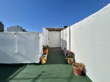VENTA REMODELADO PH 2 AMBIENTES Y ESCRITORIO Ó 3 AMBIENTES CON TERRAZA EN EL BARRIO DE VILLA CRESPO