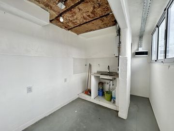 VENTA REMODELADO PH 2 AMBIENTES Y ESCRITORIO Ó 3 AMBIENTES CON TERRAZA EN EL BARRIO DE VILLA CRESPO