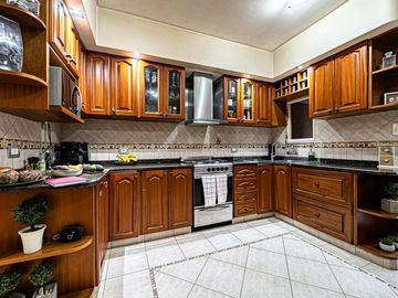Duplex 4 ambientes con parque, pileta y cochera en Villa Devoto