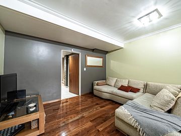 Duplex 4 ambientes con parque, pileta y cochera en Villa Devoto